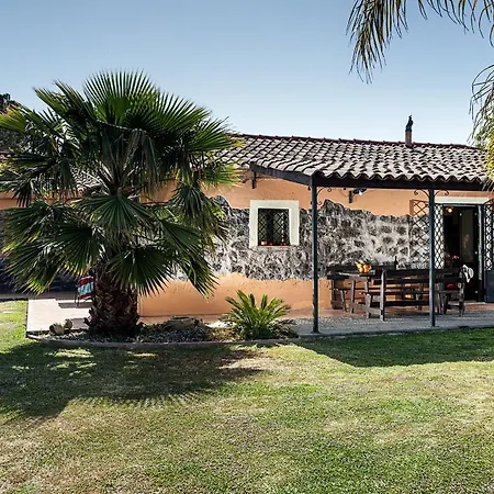 Casale Acqua E Fuoco * Santa Tecla